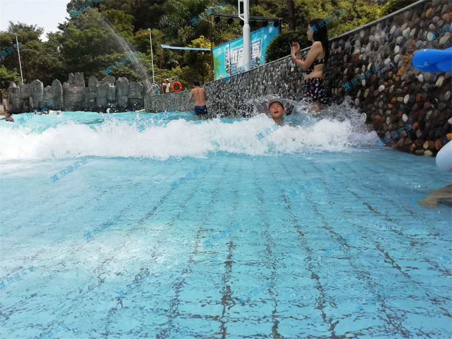 廣東韶關(guān)溫泉酒店水上樂園案例