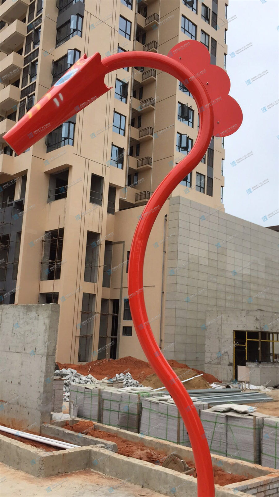 廣東湛江城市匯峰戶外水上樂園戲水設(shè)備定制案例