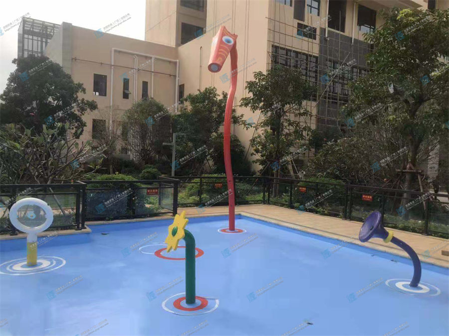 廣東湛江城市匯峰戶外水上樂園戲水設(shè)備定制案例