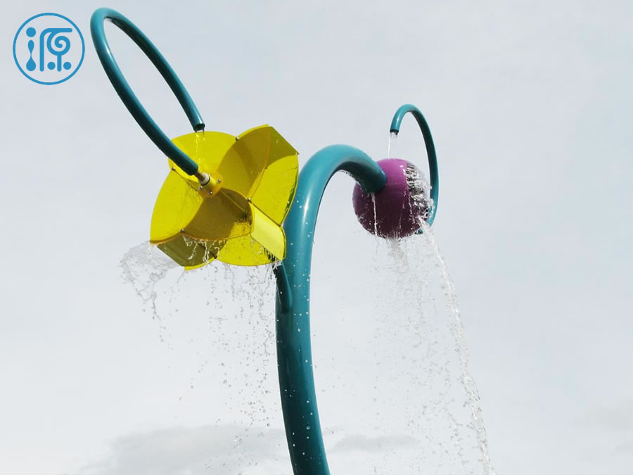 水叮當(dāng)?shù)顾皘戲水小品